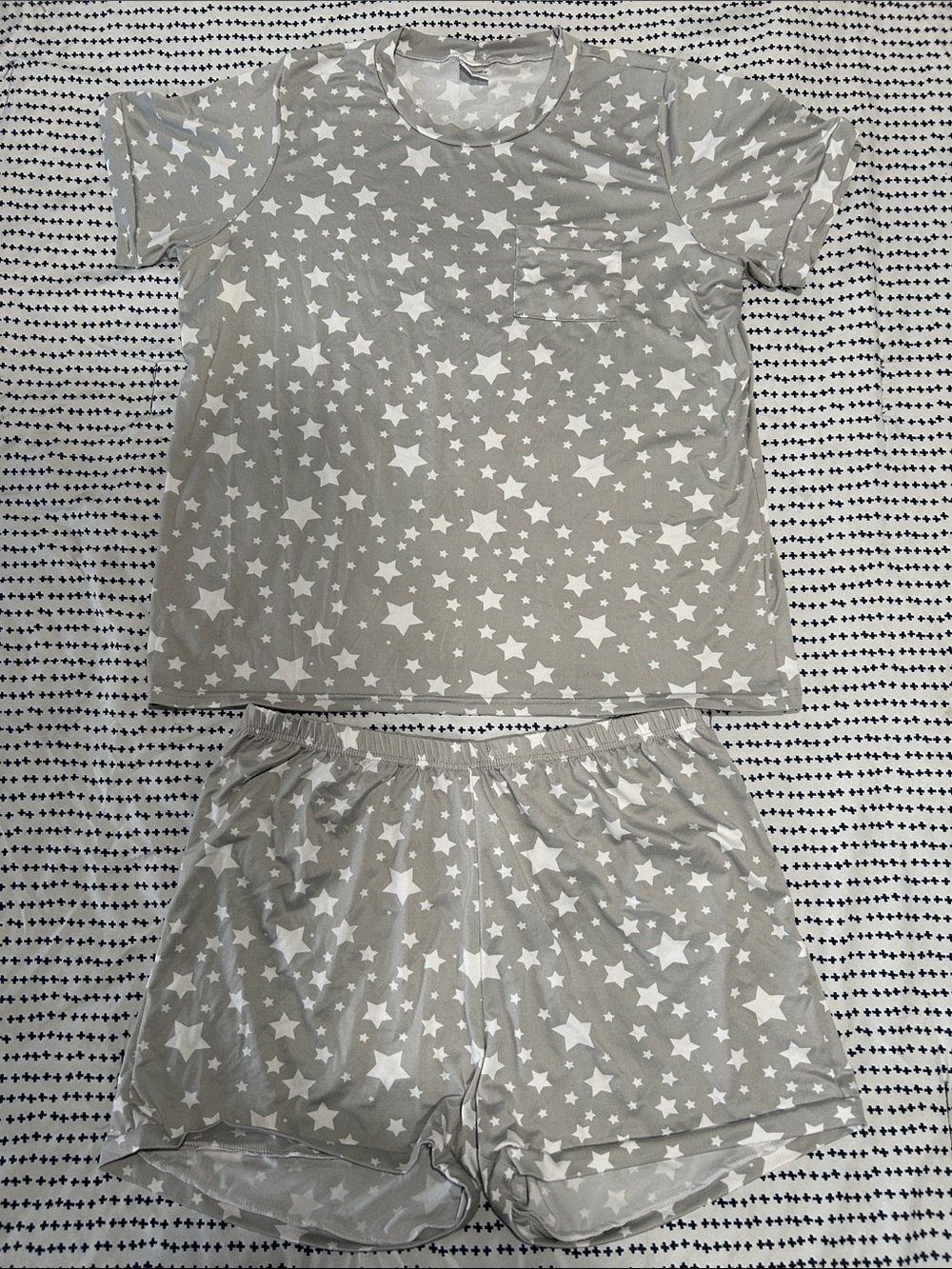 Women’s Star Print Pajama Set - Gray & White